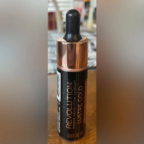 🌻 Revolution London Highlighter Lustre Gold Full Size Sealed Last 1 NEW - Picture 2 of 4